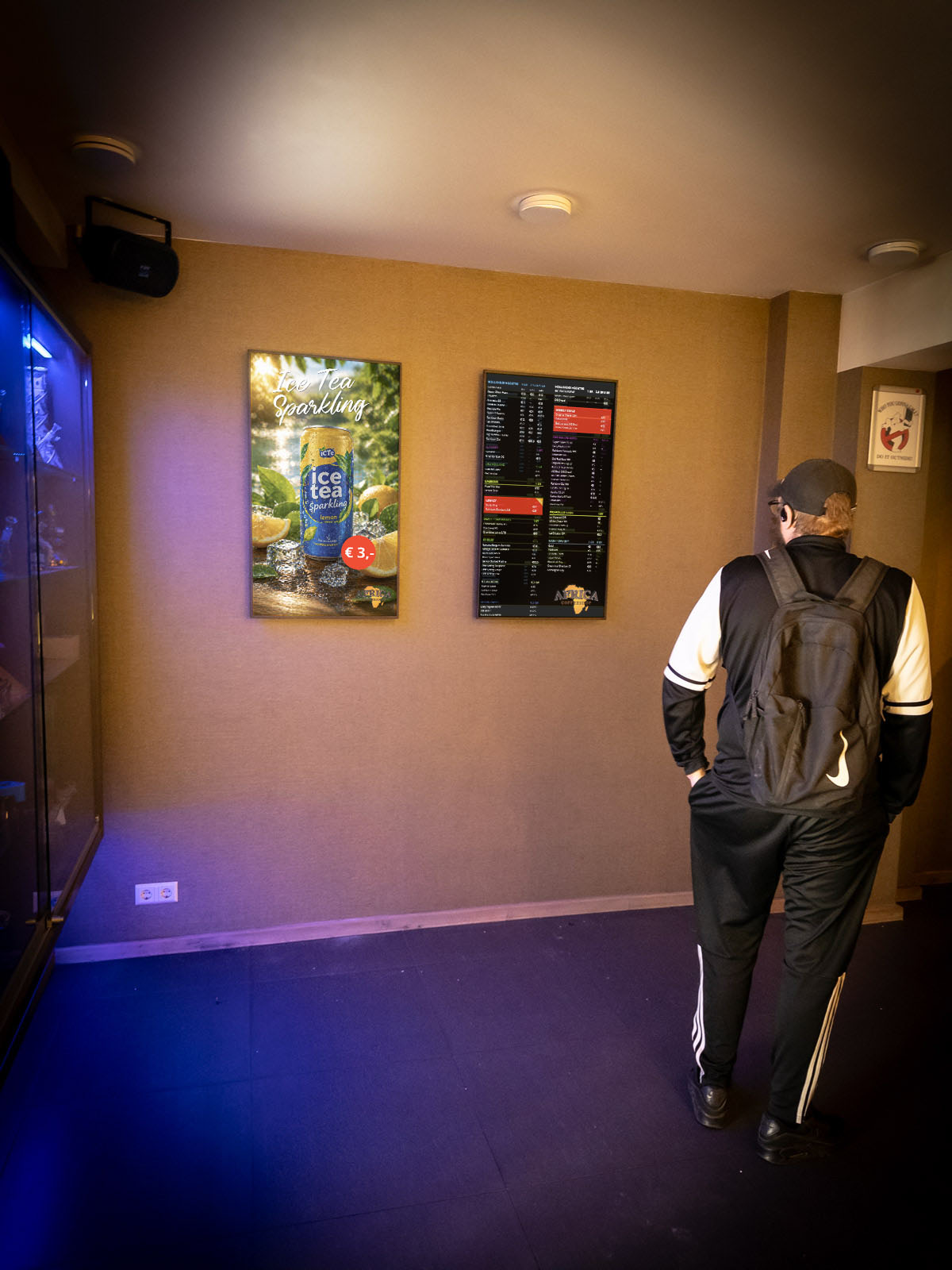 Digitale menuborden en infotouch voor Coffeeshop Africa Tilburg projectbeeld