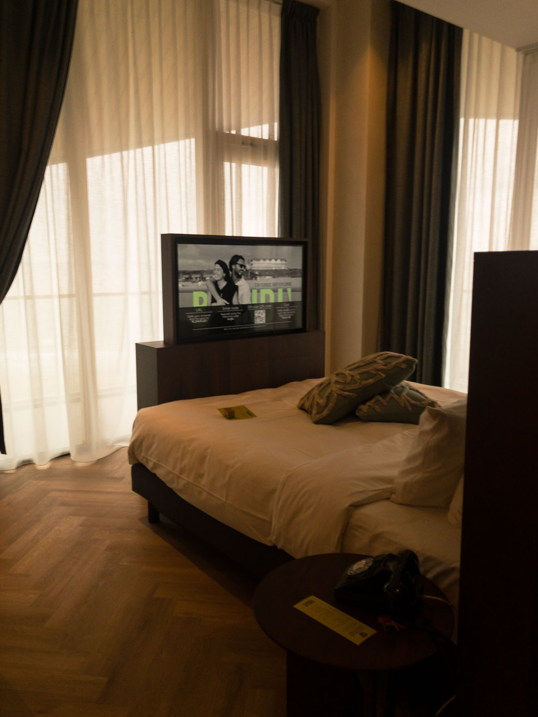 Hotelkamer met hospitality TV bij Blendin